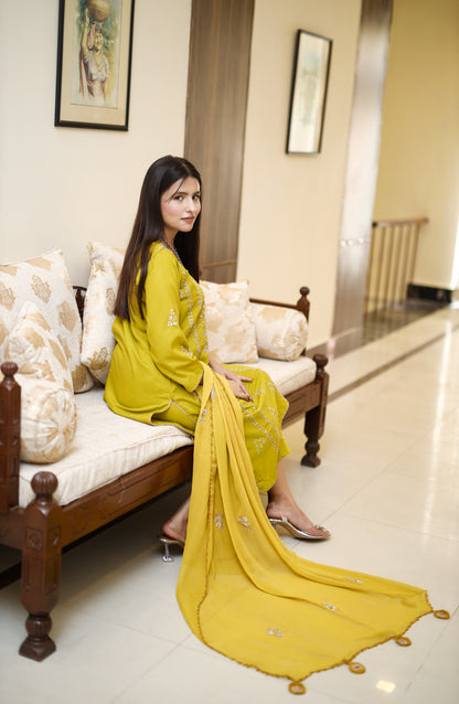 Zard Zeenat- Olive Green Gotta Embellished 3-Piece Suit with Tie-Dye Dupatta